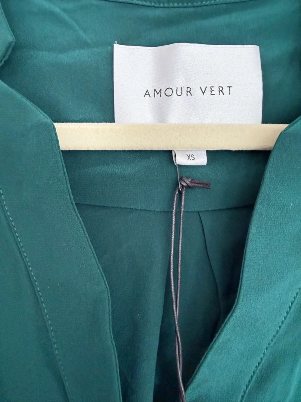 NWT: 100% sustainable silk emerald blouse - Picture 3 of 5